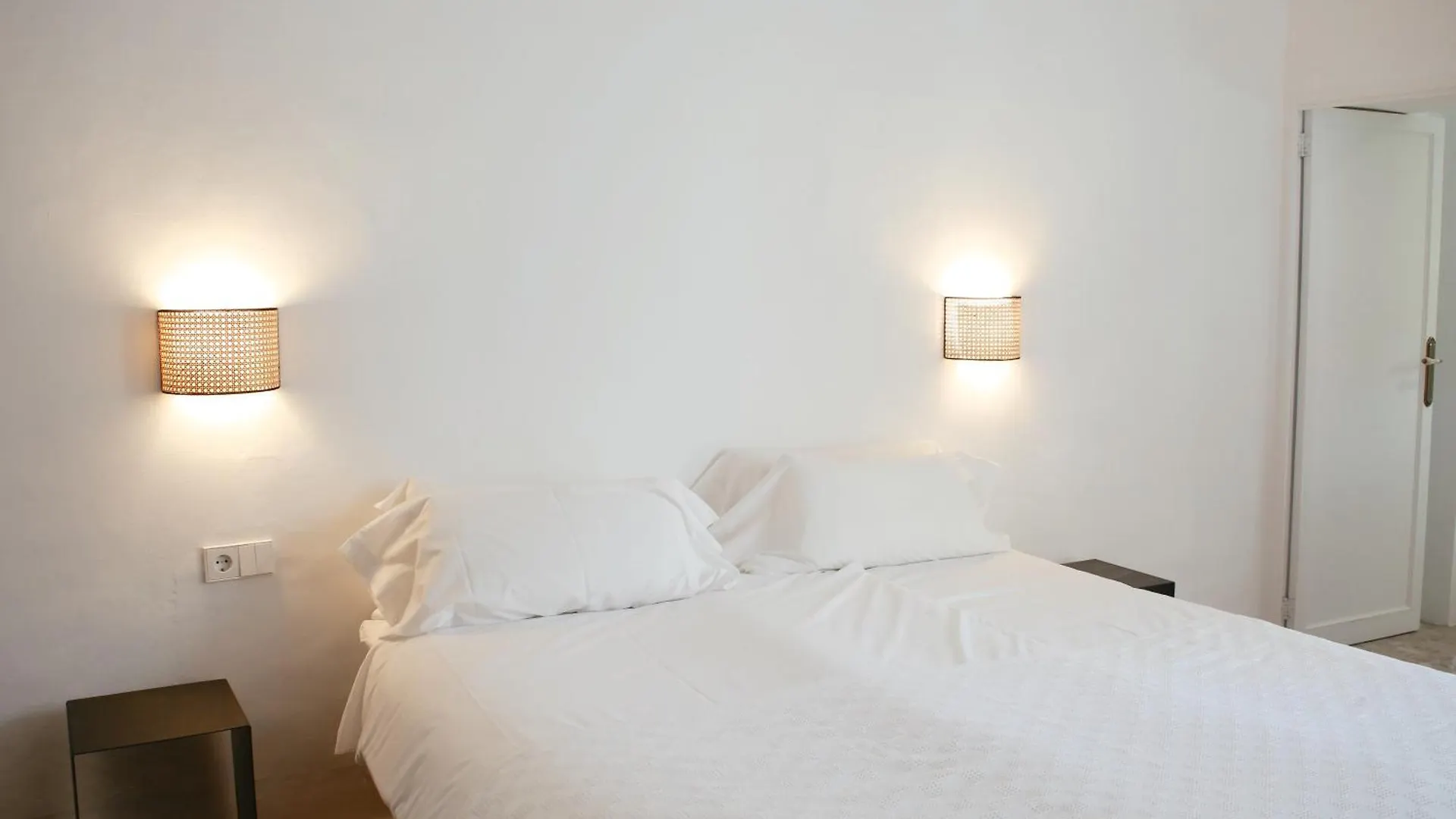 Fornalutx Petit Hotel - Bed & Breakfast