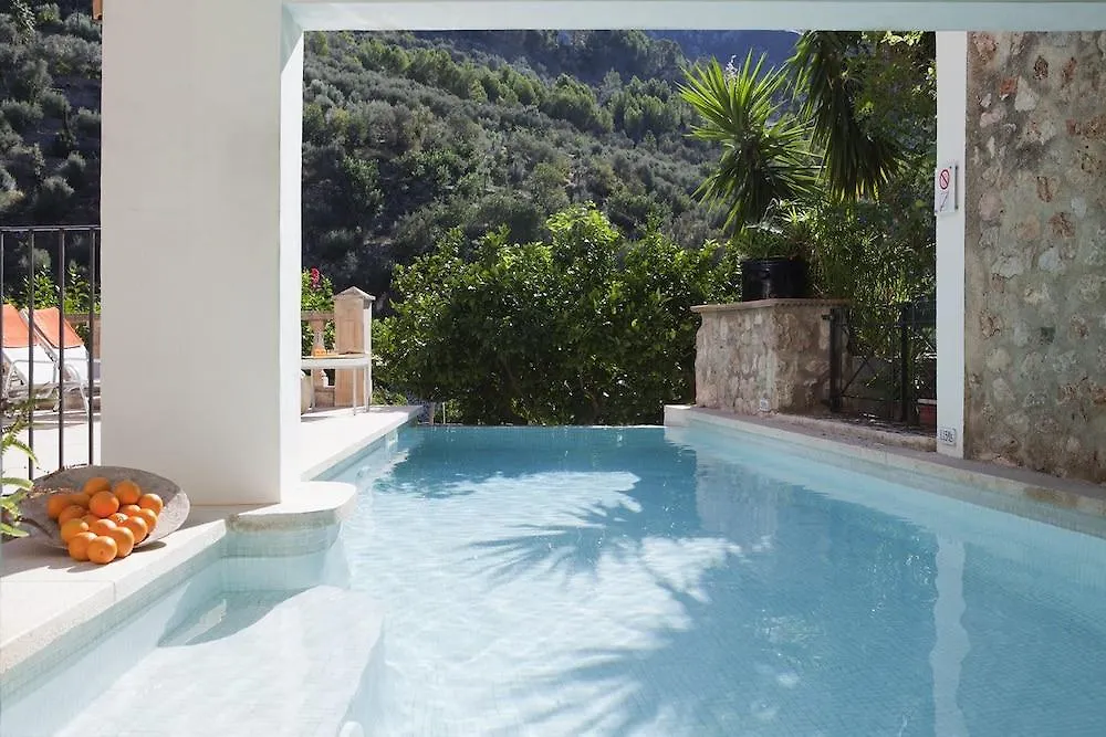 Fornalutx Petit Hotel - Bed & Breakfast