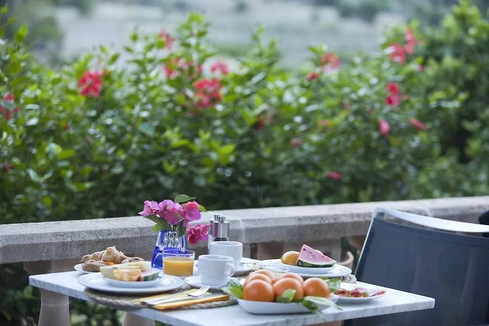Fornalutx Petit Hotel - Bed & Breakfast Spain